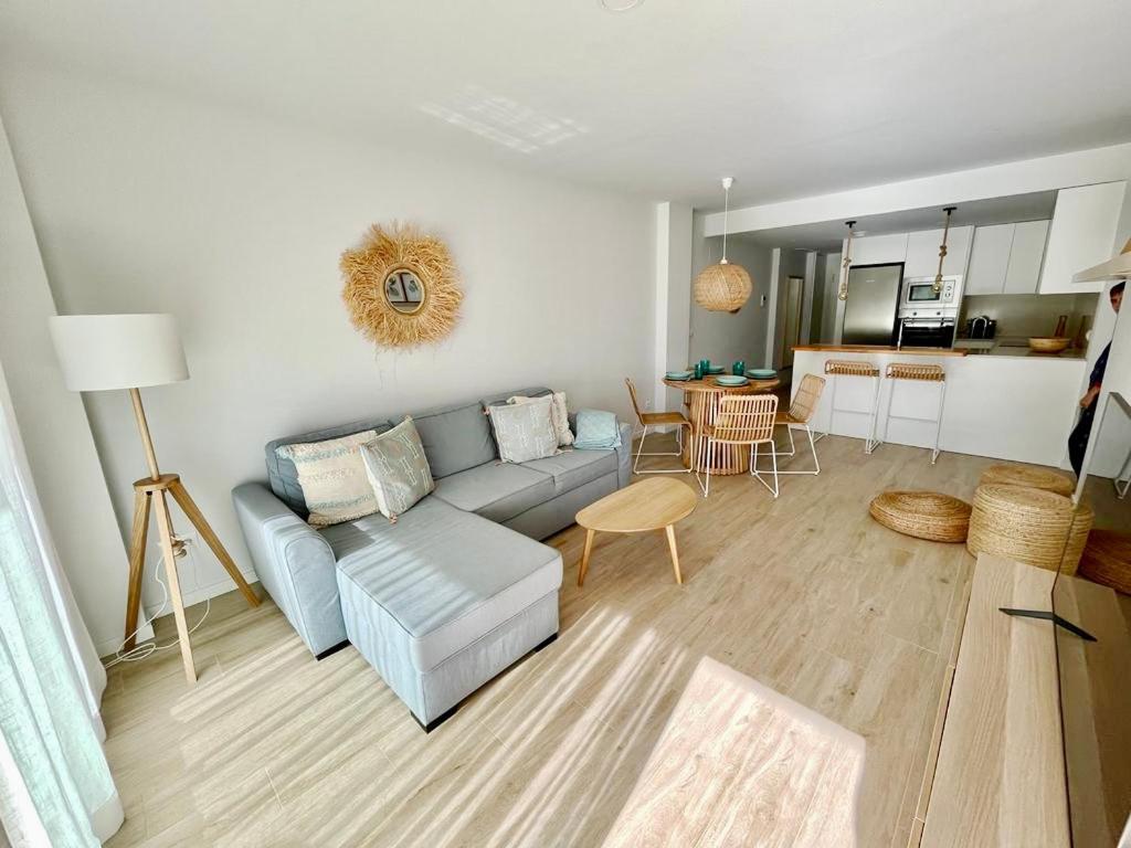 Marina Real 82 By Homeprive Denia Exterior photo